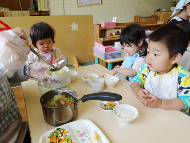 昼食